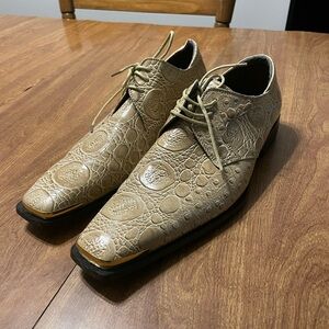 Men's Tan Crocodile Pattern Dress Shoes